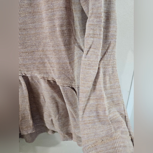 We The Free Coastline Henley Peplum Top - Picture 4 of 9